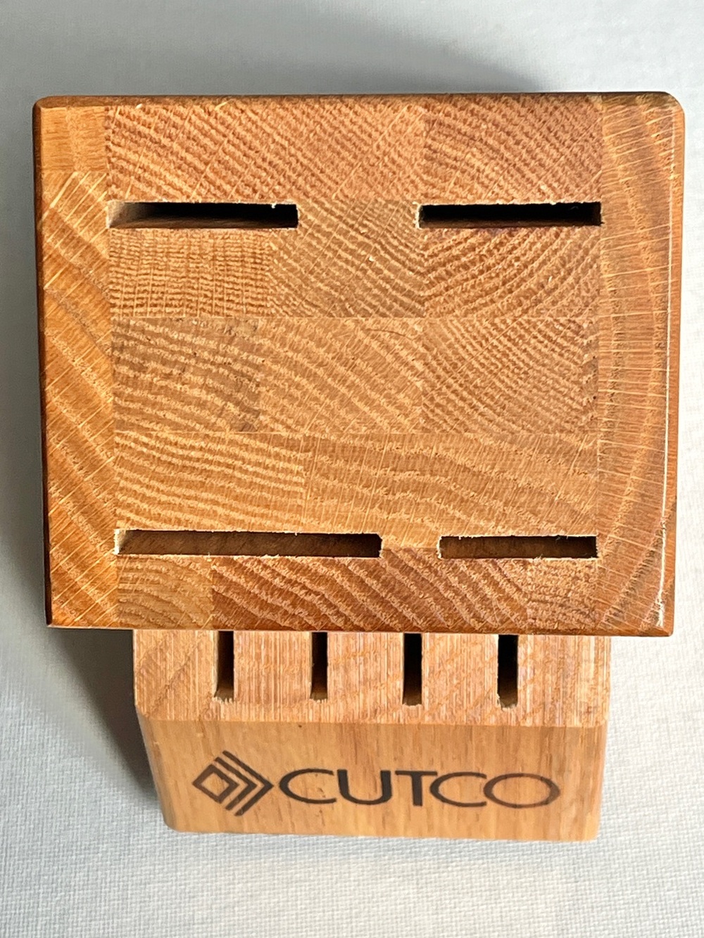 CUTCO 8 Slot Knife Block Honey Color Oak Wood Made in USA Steak Knives Holder